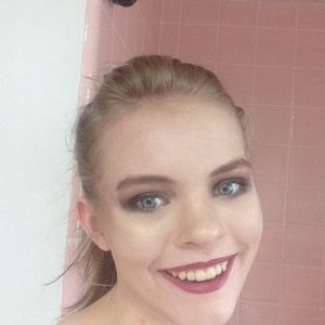 Meet your Posher, Madeline